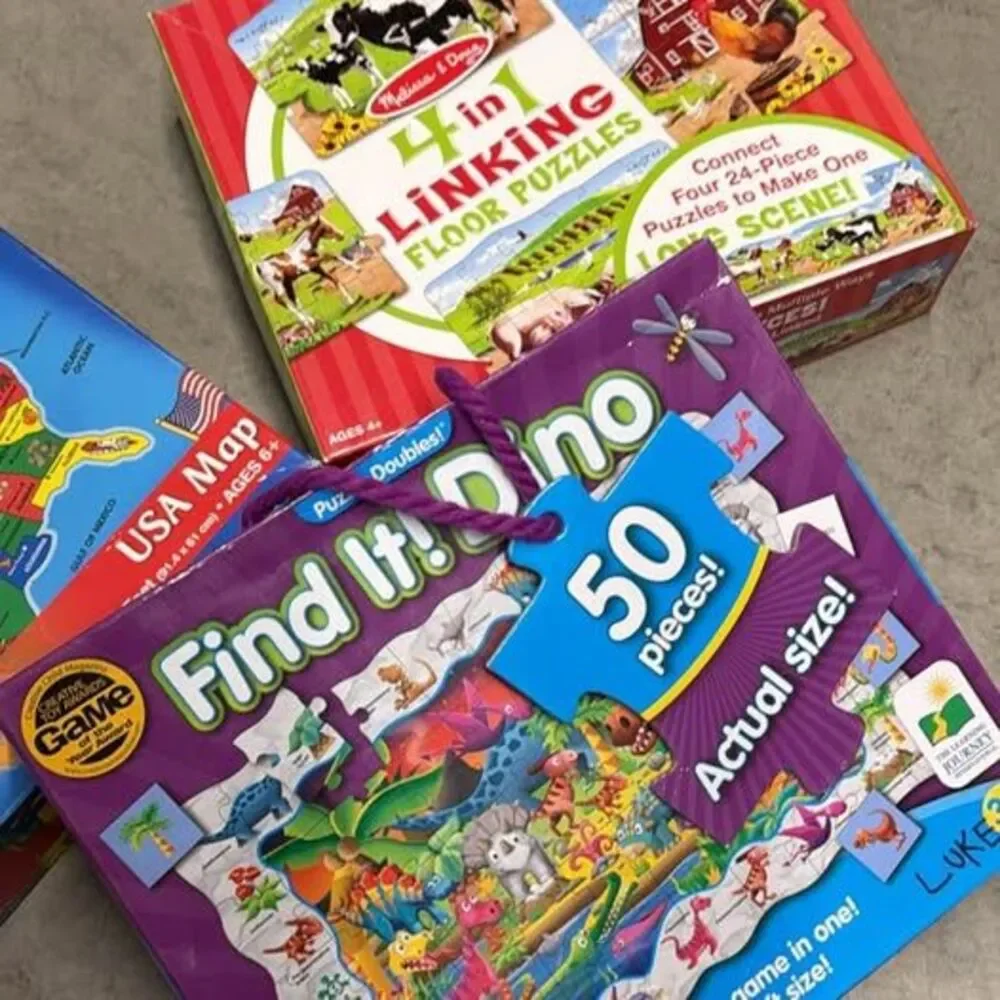 Unbranded educational floor